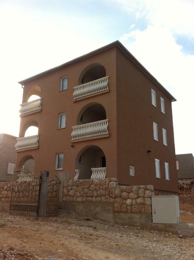 Apartments Mara نوفي فينودولسكي المظهر الخارجي الصورة