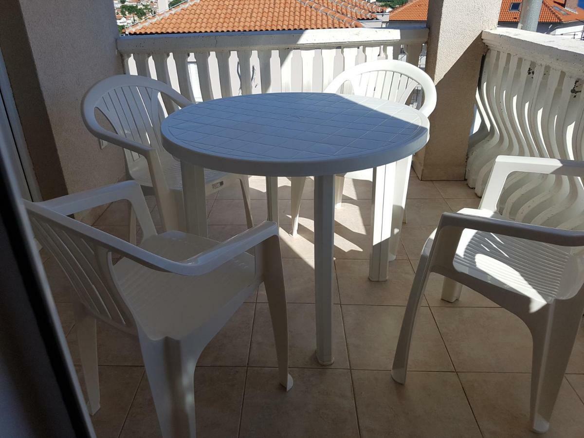 Apartments Mara نوفي فينودولسكي المظهر الخارجي الصورة