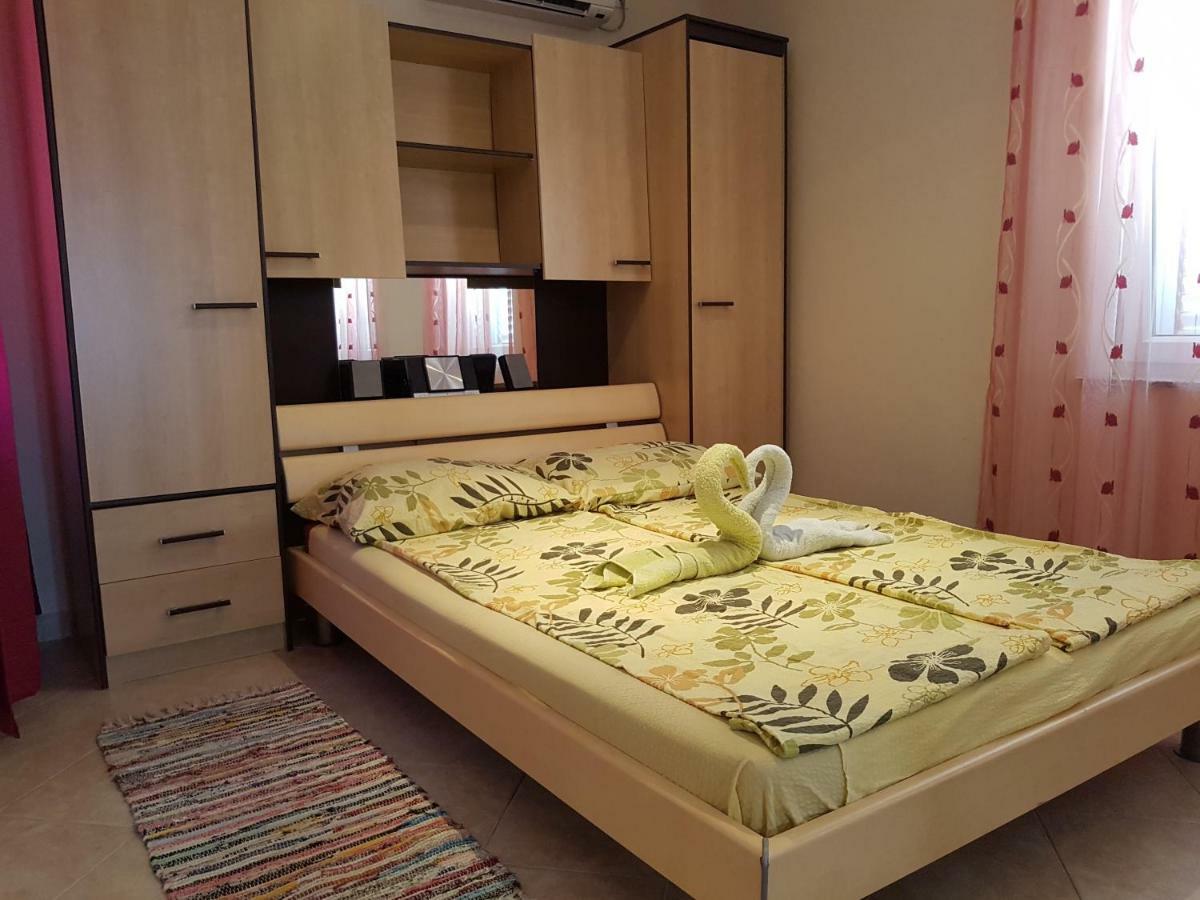 Apartments Mara نوفي فينودولسكي المظهر الخارجي الصورة